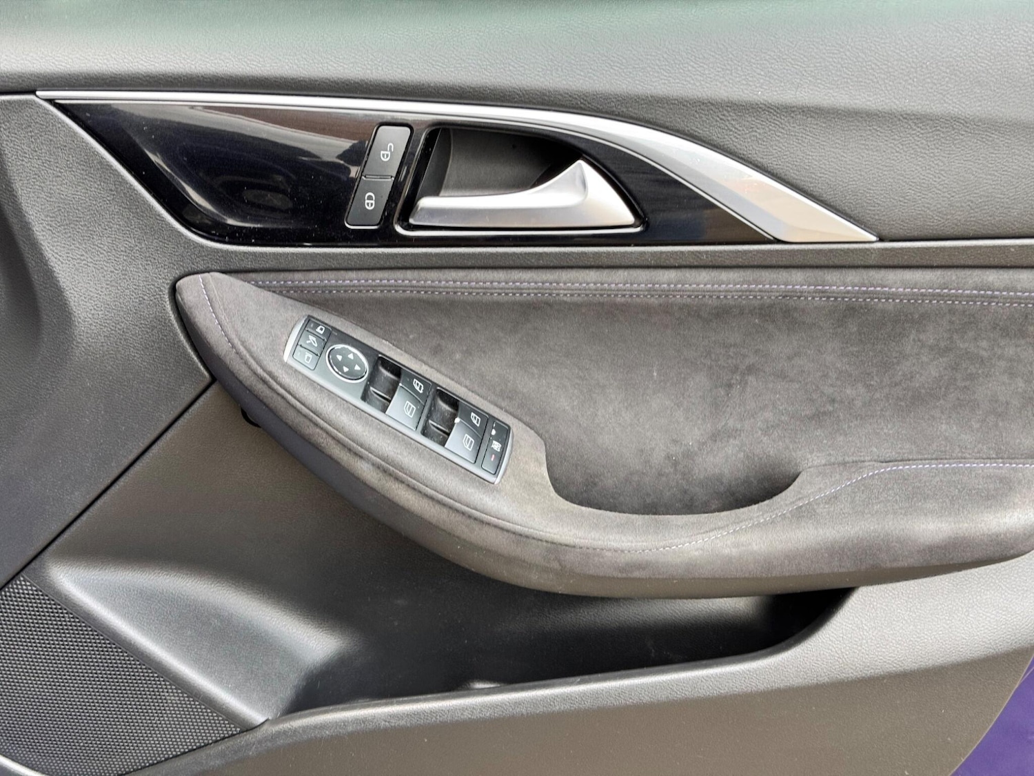 Used Infiniti Q30 2017 for sale - 76327205: Photo 35