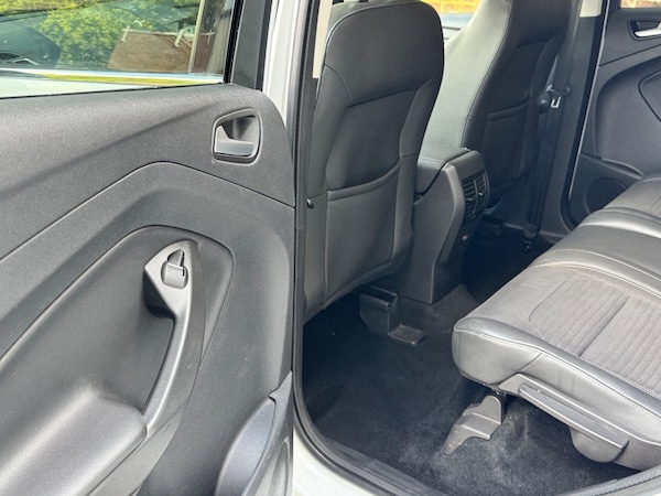 Used Ford Kuga 2017 for sale - 76327208: Photo 43