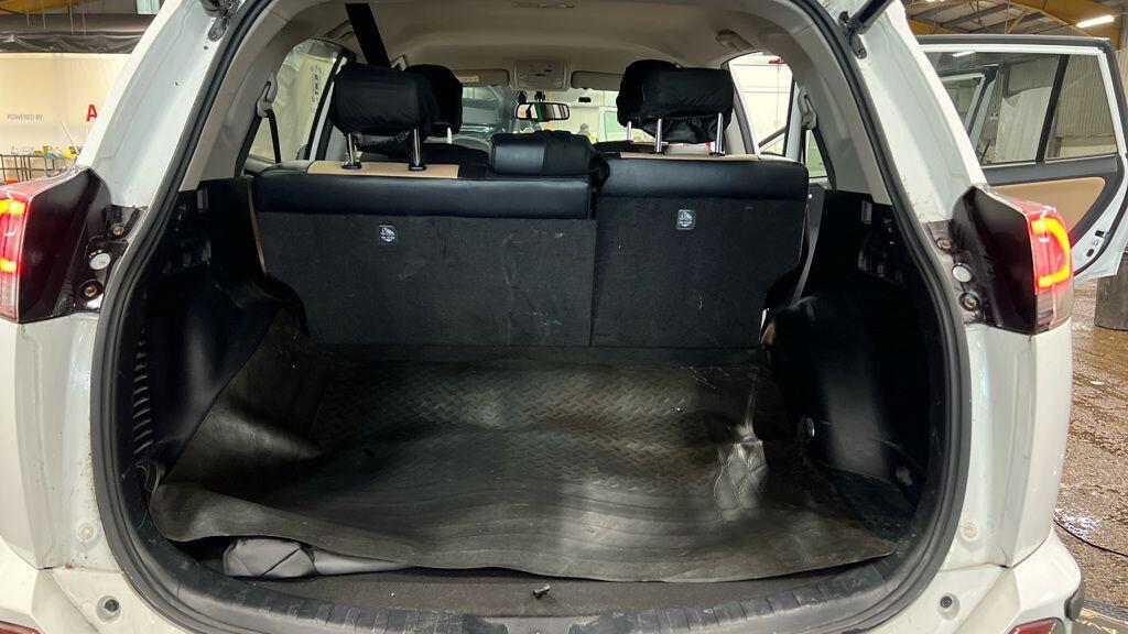 Used Toyota RAV4 2016 for sale - 76597097: Photo 11