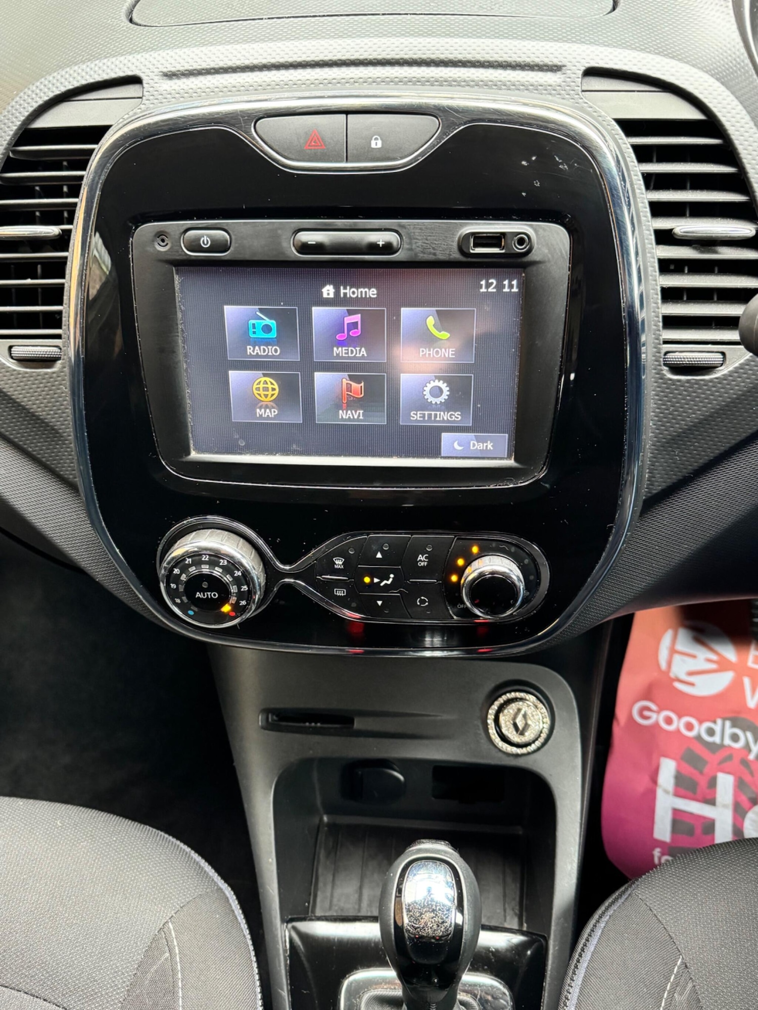 Used Renault Captur for sale - 77155623: Photo 21