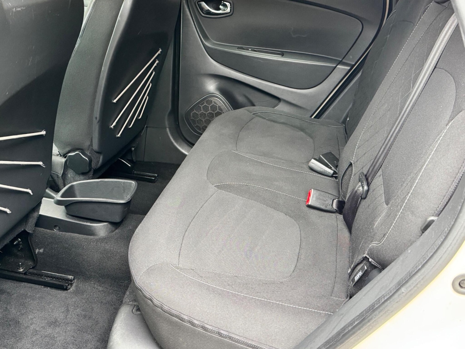 Used Renault Captur for sale - 77155623: Photo 9