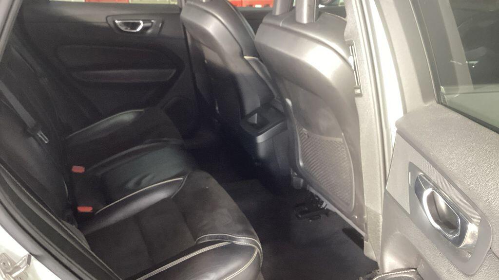 Used Volvo XC60 2018 for sale - 76572652: Photo 10