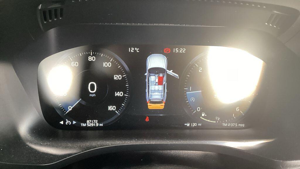 Used Volvo XC60 2018 for sale - 76572652: Photo 11