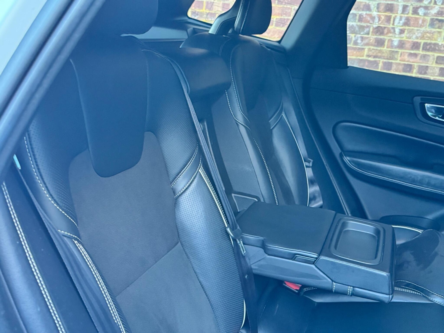 Used Volvo XC60 2018 for sale - 76572652: Photo 44