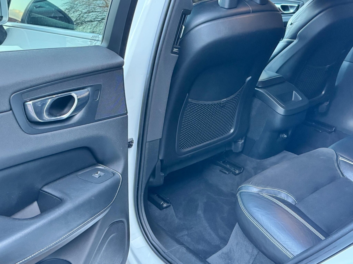 Used Volvo XC60 2018 for sale - 76572652: Photo 45