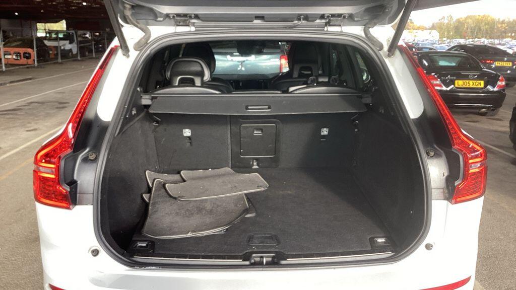 Used Volvo XC60 2018 for sale - 76572652: Photo 9