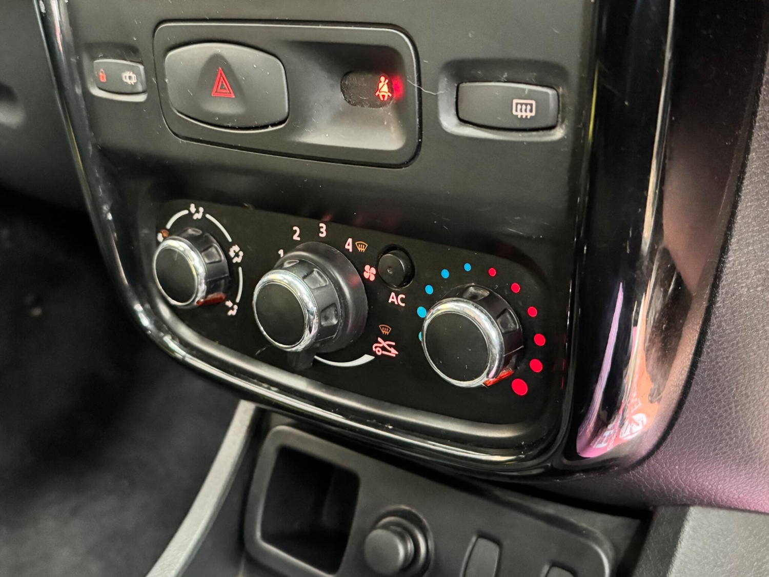 Used Dacia Duster 2013 for sale - 76521869: Photo 26