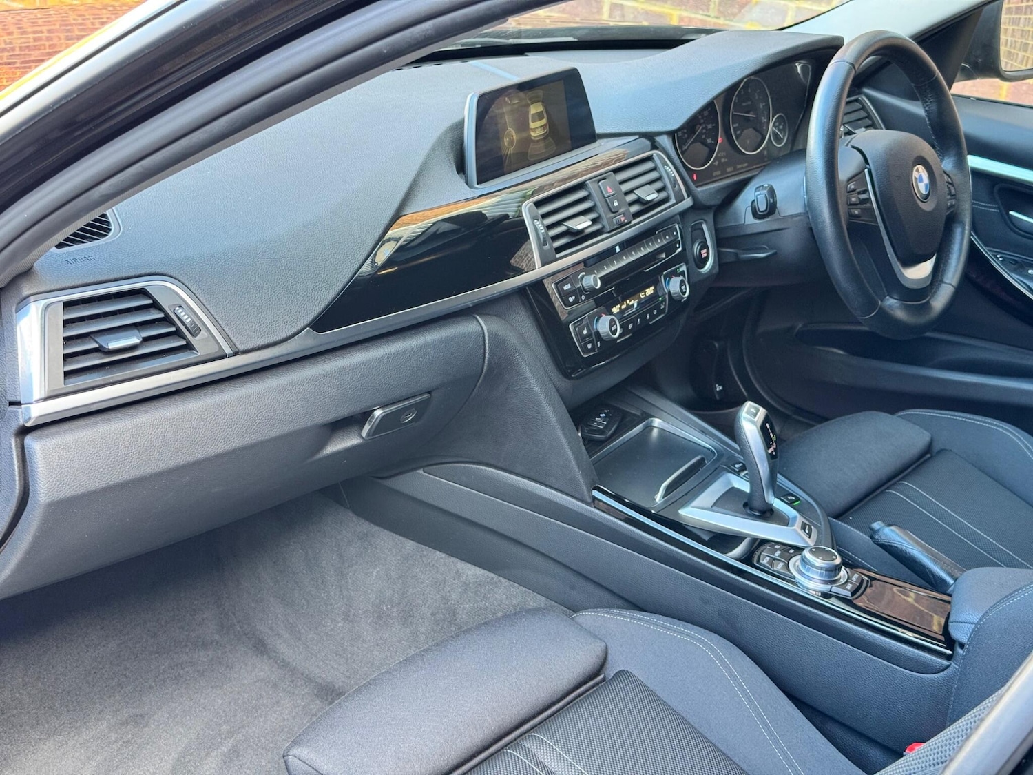 Used BMW 3 Series 2017 for sale - 77440296: Photo 26