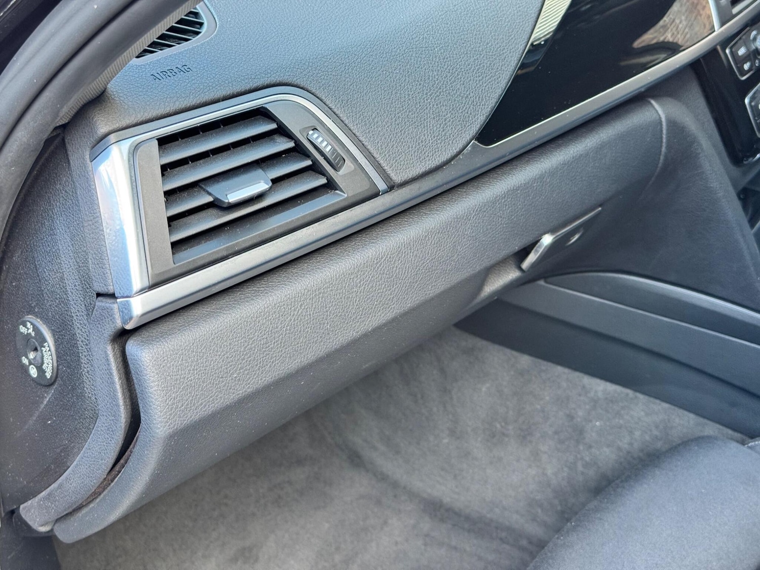 Used BMW 3 Series 2017 for sale - 77440296: Photo 27