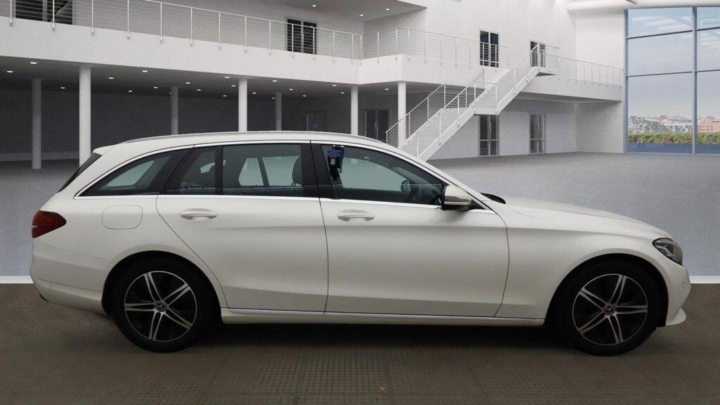 Used Mercedes-Benz C Class 2019 for sale - 76498968: Photo 8