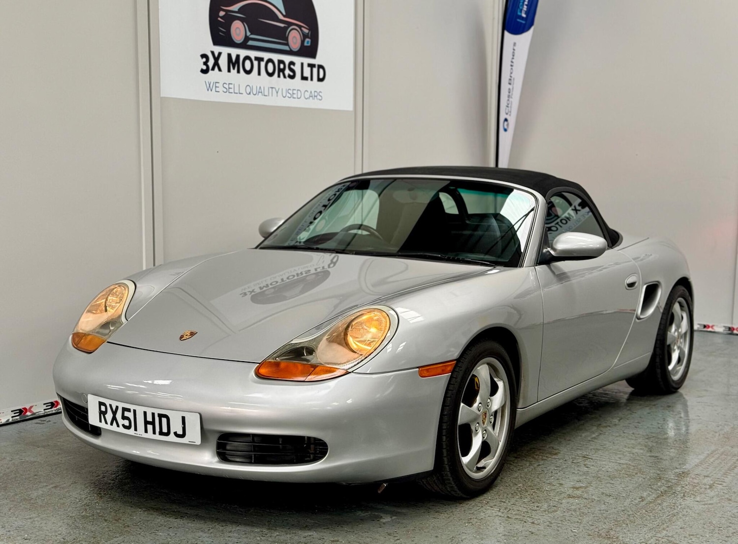 Used Porsche Boxster 2001 for sale - 77191508: Photo 2