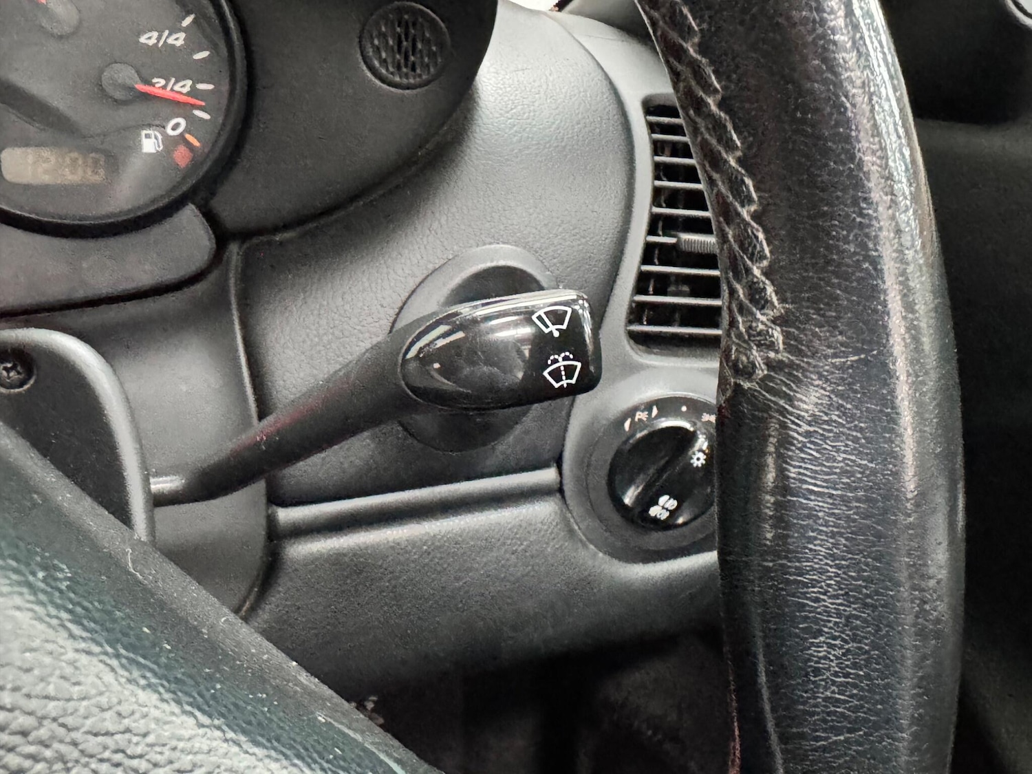 Used Porsche Boxster 2001 for sale - 77191508: Photo 42