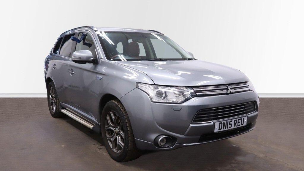 Used Mitsubishi Outlander 2015 for sale - 77029733: Photo 2