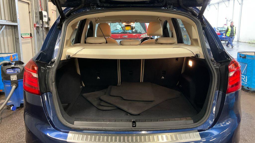 Used BMW 2 Series 2014 for sale - 77237830: Photo 9