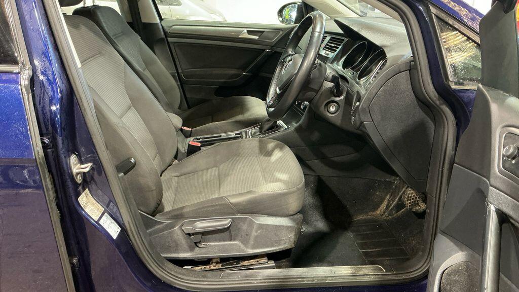 Used Volkswagen Golf 2018 for sale - 77411966: Photo 3