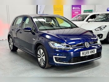 Used Volkswagen Golf 2019 for sale - 76326768: Photo