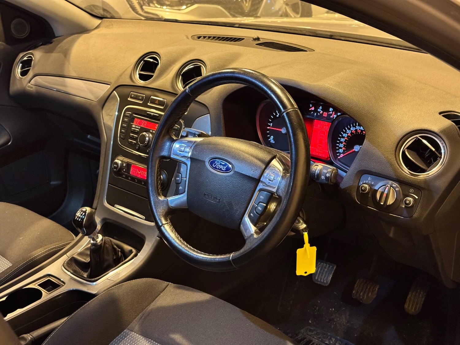 Used Ford Mondeo 2011 for sale - 76997004: Photo 14