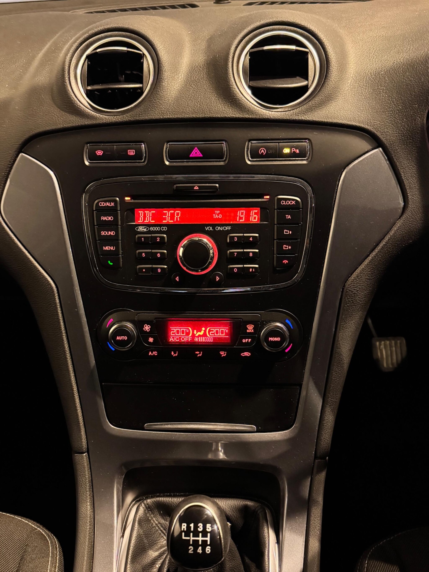 Used Ford Mondeo 2011 for sale - 76997004: Photo 15