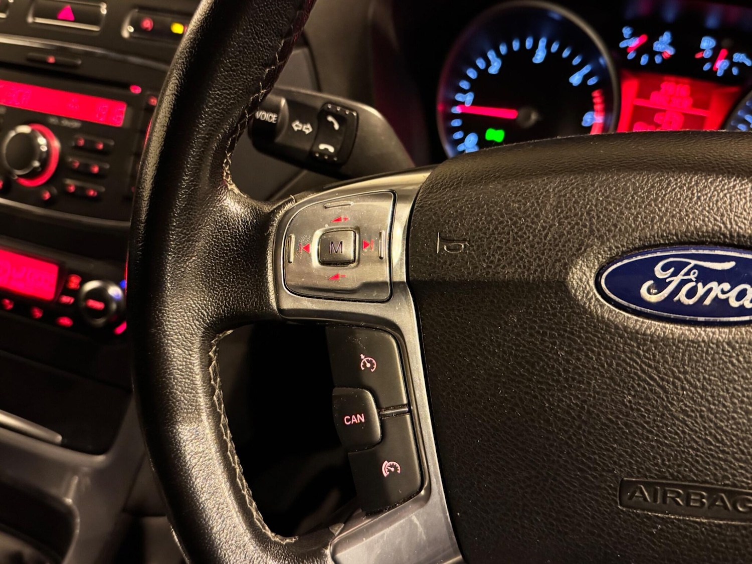 Used Ford Mondeo 2011 for sale - 76997004: Photo 17