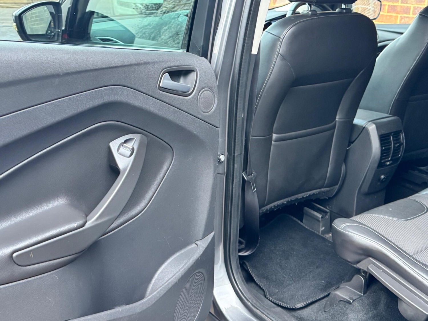 Used Ford Kuga 2014 for sale - 76742962: Photo 41