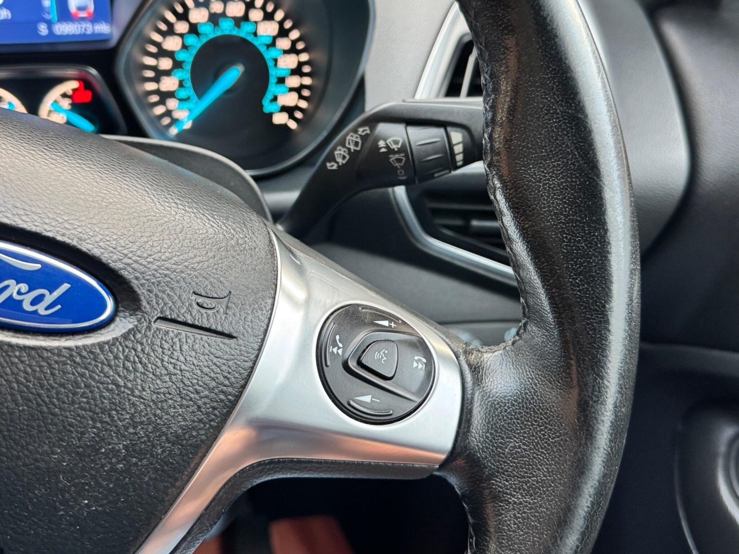 Used Ford Kuga 2014 for sale - 76742962: Photo 45