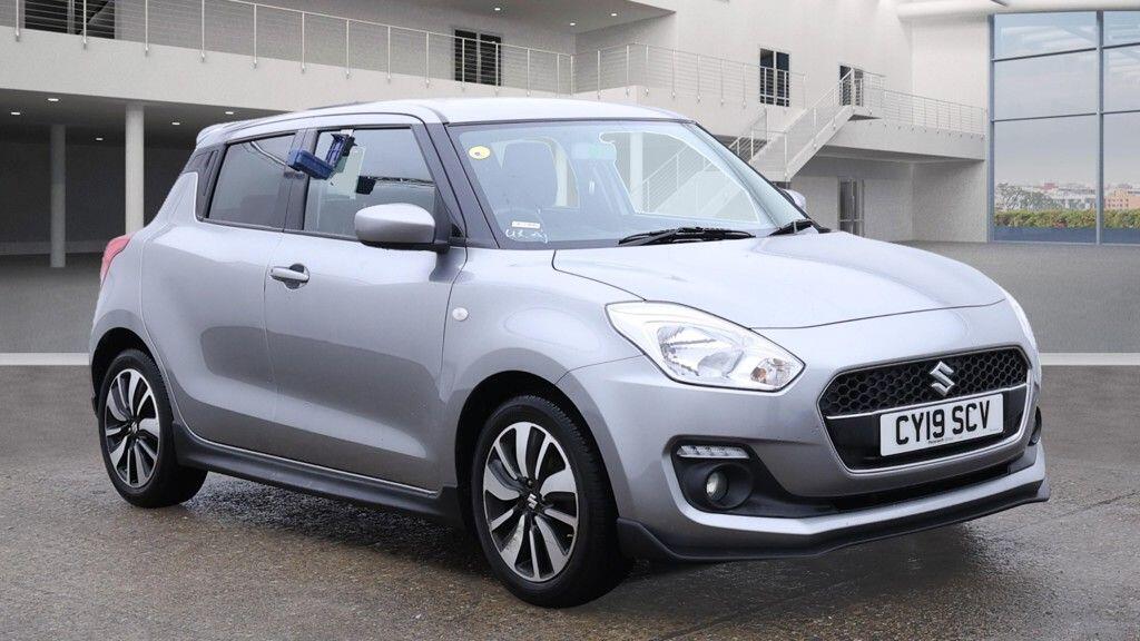 Used Suzuki Swift 2019 for sale - 76913332: Photo 1