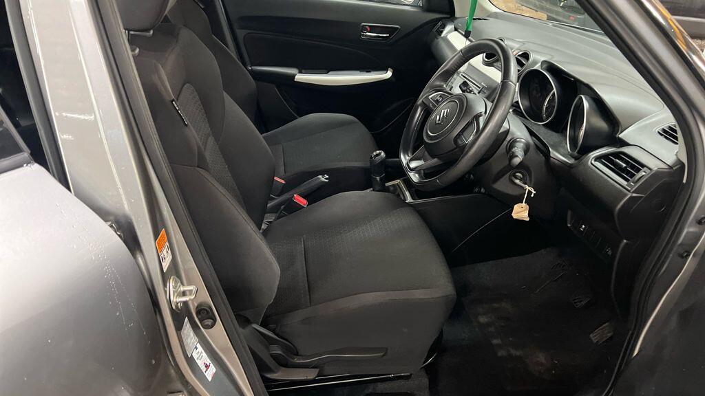 Used Suzuki Swift 2019 for sale - 76913332: Photo 11