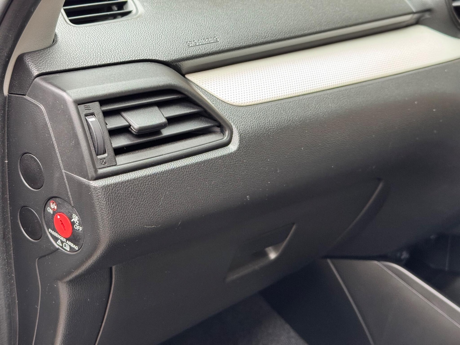 Used Suzuki Swift 2019 for sale - 76913332: Photo 22