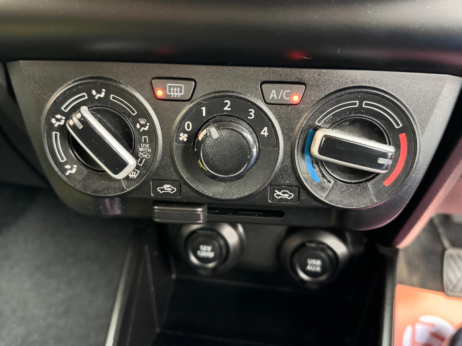 Used Suzuki Swift 2019 for sale - 76913332: Photo 25