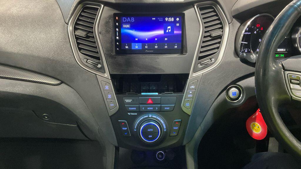 Used Hyundai Santa Fe 2015 for sale - 77109861: Photo 13