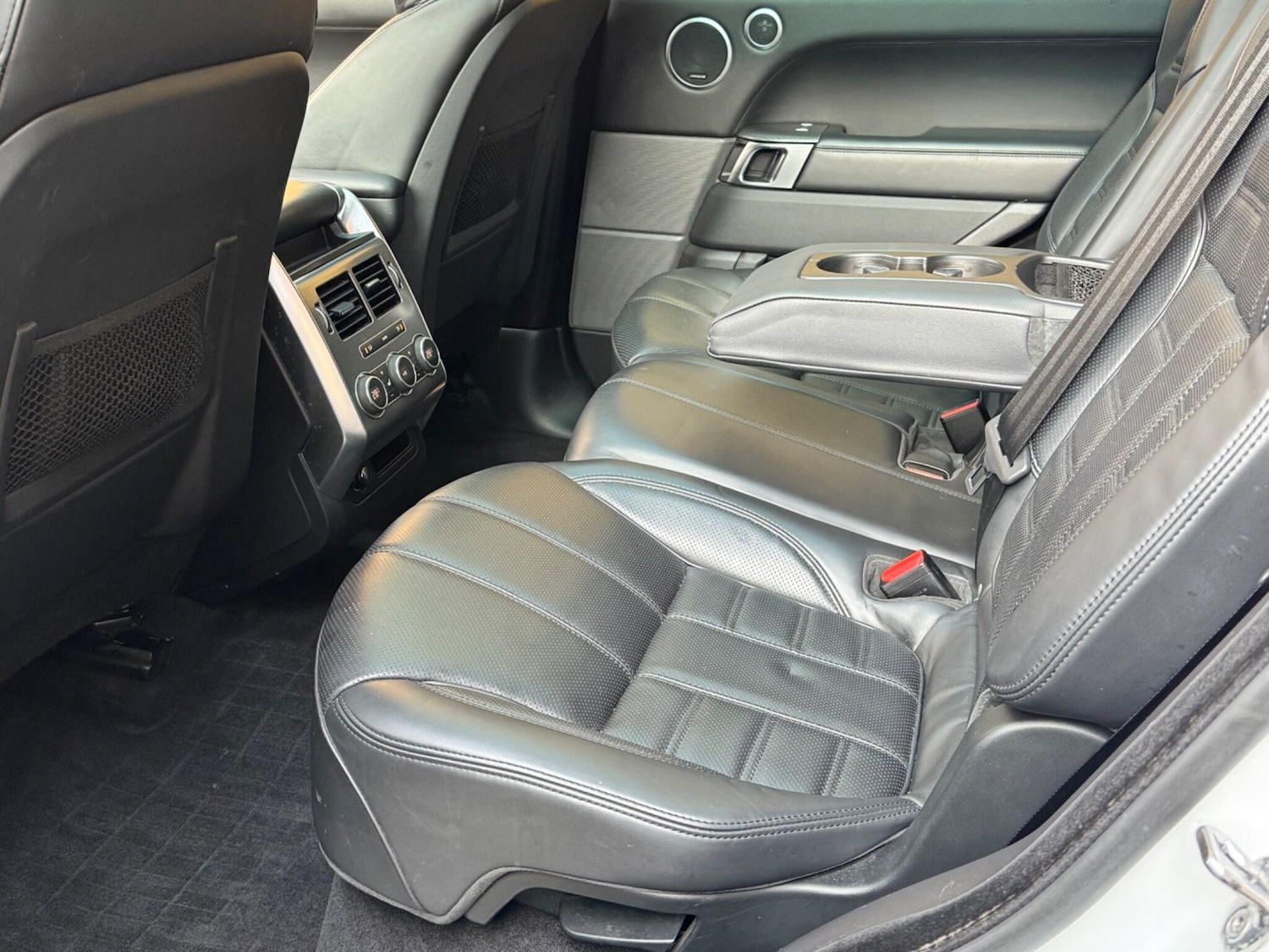 Used Land Rover Range Rover Sport 2015 for sale - 76608584: Photo 11