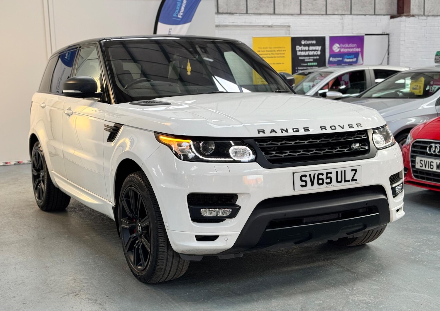 Used Land Rover Range Rover Sport 2015 for sale - 76608584: Photo 4