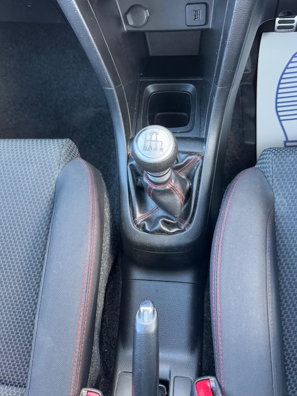 Used Suzuki Swift 2017 for sale - 76326499: Photo 22