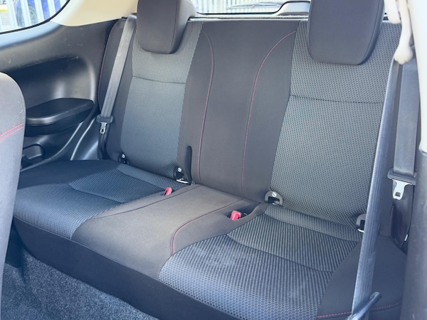 Used Suzuki Swift 2017 for sale - 76326499: Photo 8
