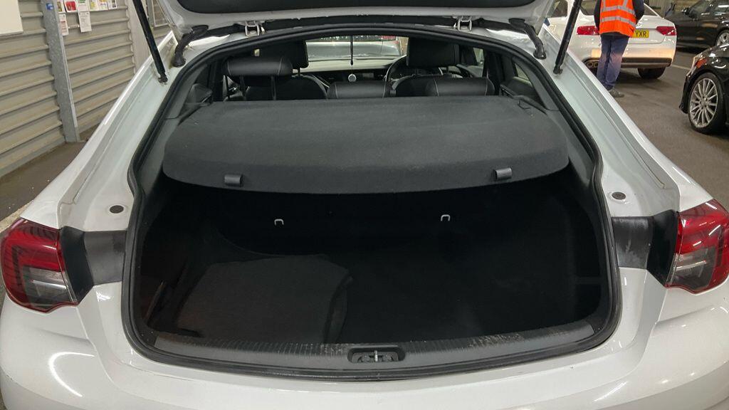 Used Vauxhall Insignia 2019 for sale - 76781400: Photo 9