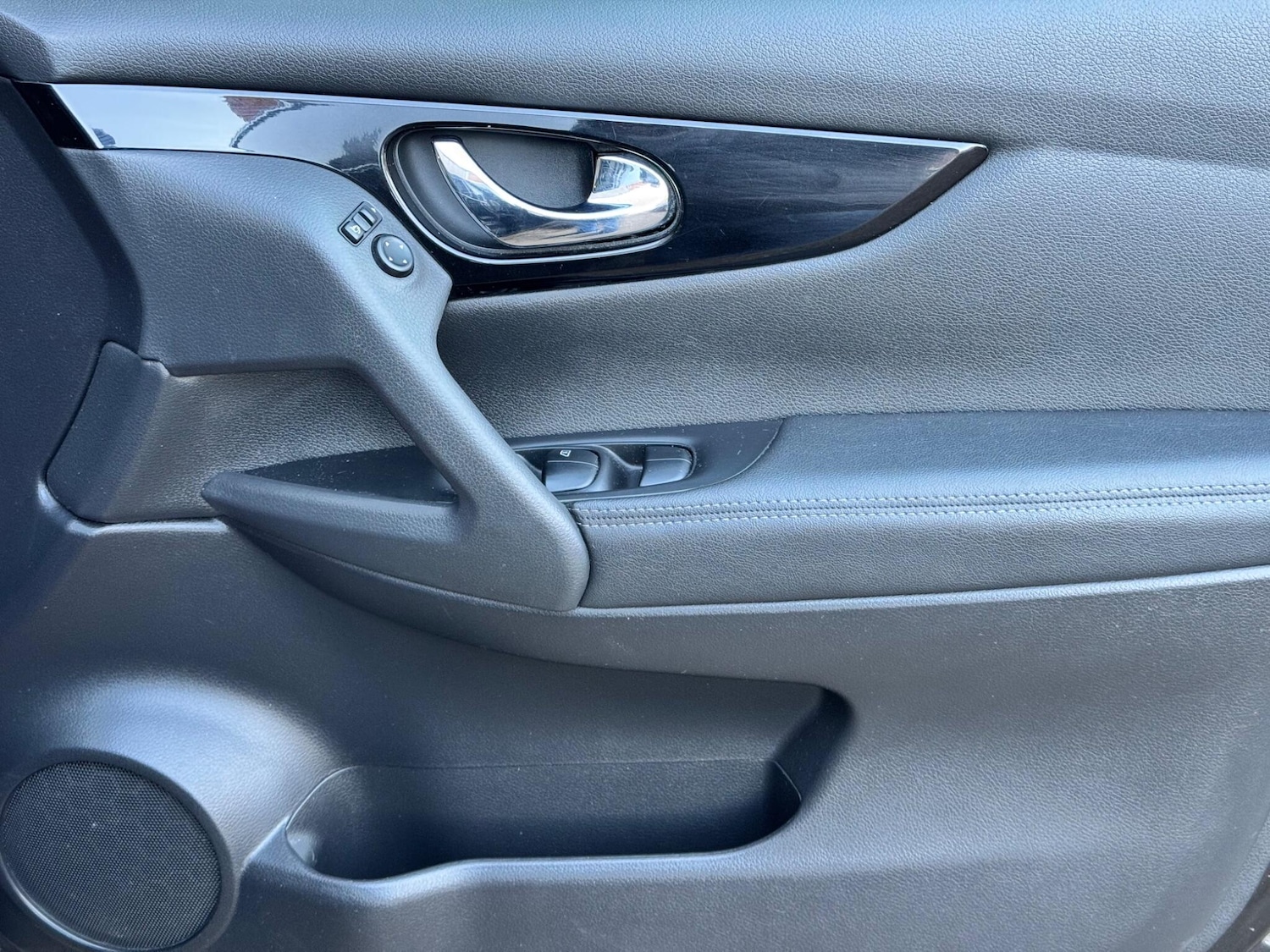 Used Nissan Qashqai 2017 for sale - 76360692: Photo 33