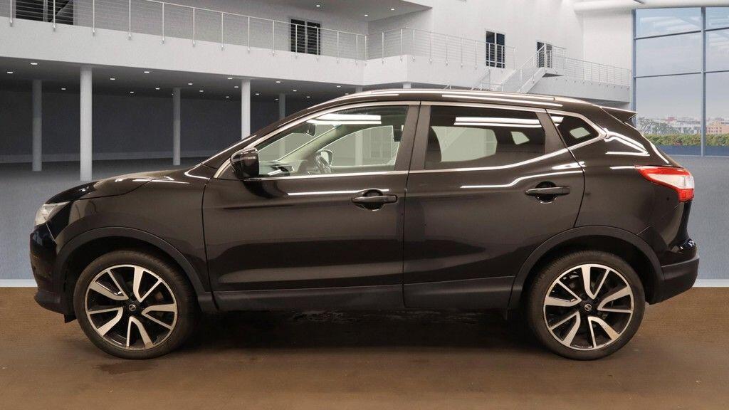 Used Nissan Qashqai 2017 for sale - 76360692: Photo 8
