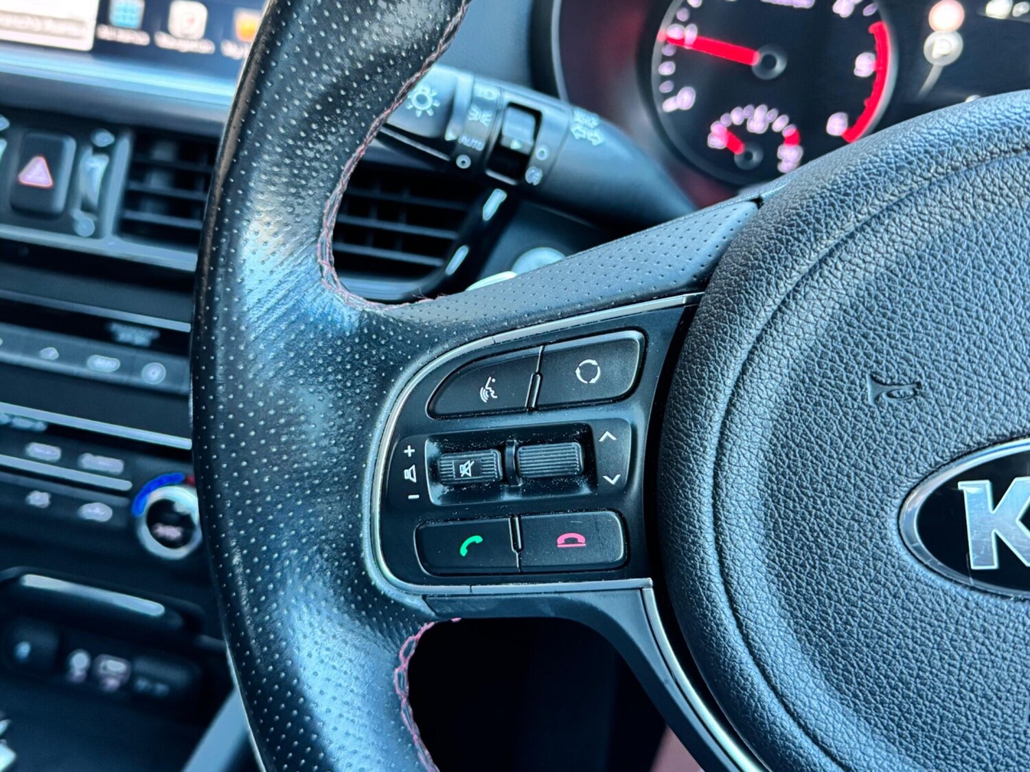 Used Kia Optima 2017 for sale - 76657047: Photo 47