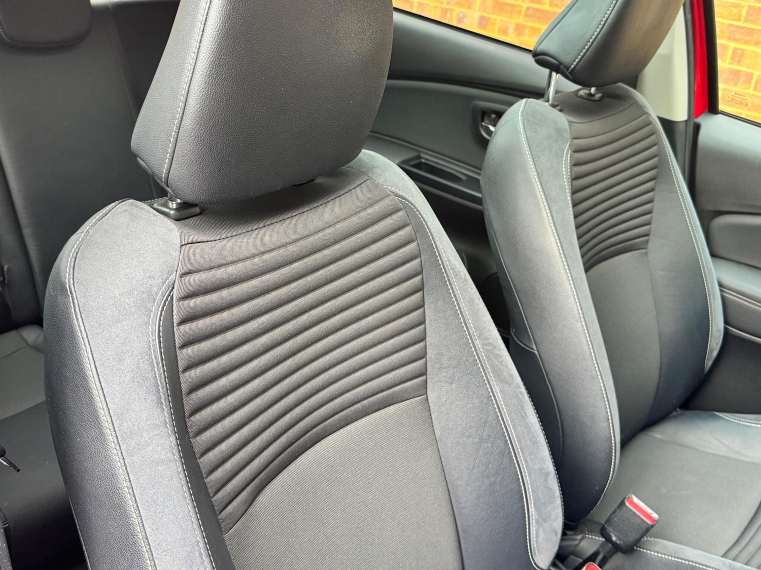 Used Toyota Yaris 2015 for sale - 76988304: Photo 41