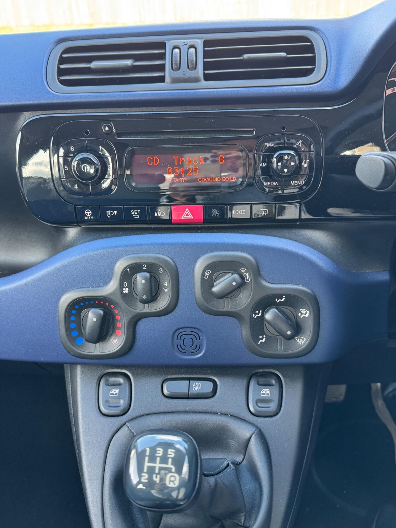 Used Fiat Panda 2015 for sale - 77559309: Photo 23