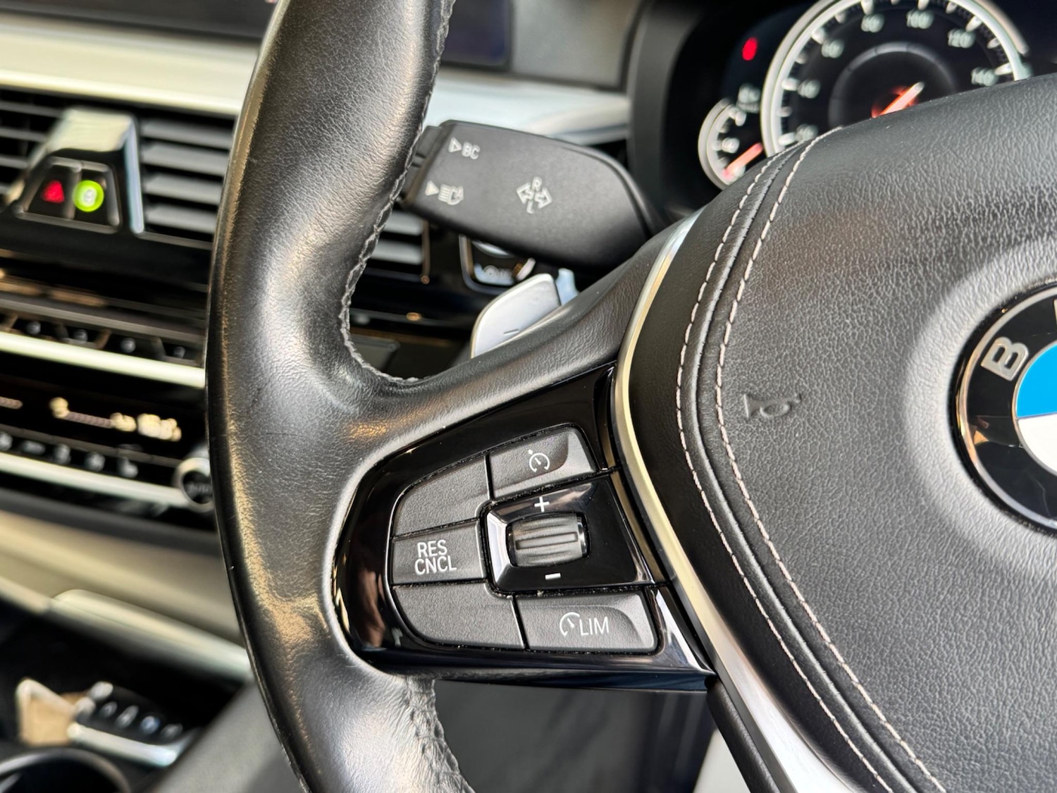 Used BMW 5 Series 2017 for sale - 76326989: Photo 44