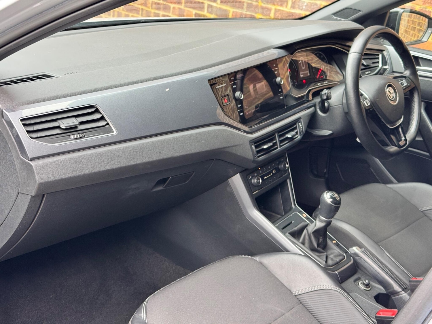 Used Volkswagen Polo 2018 for sale - 76498433: Photo 23