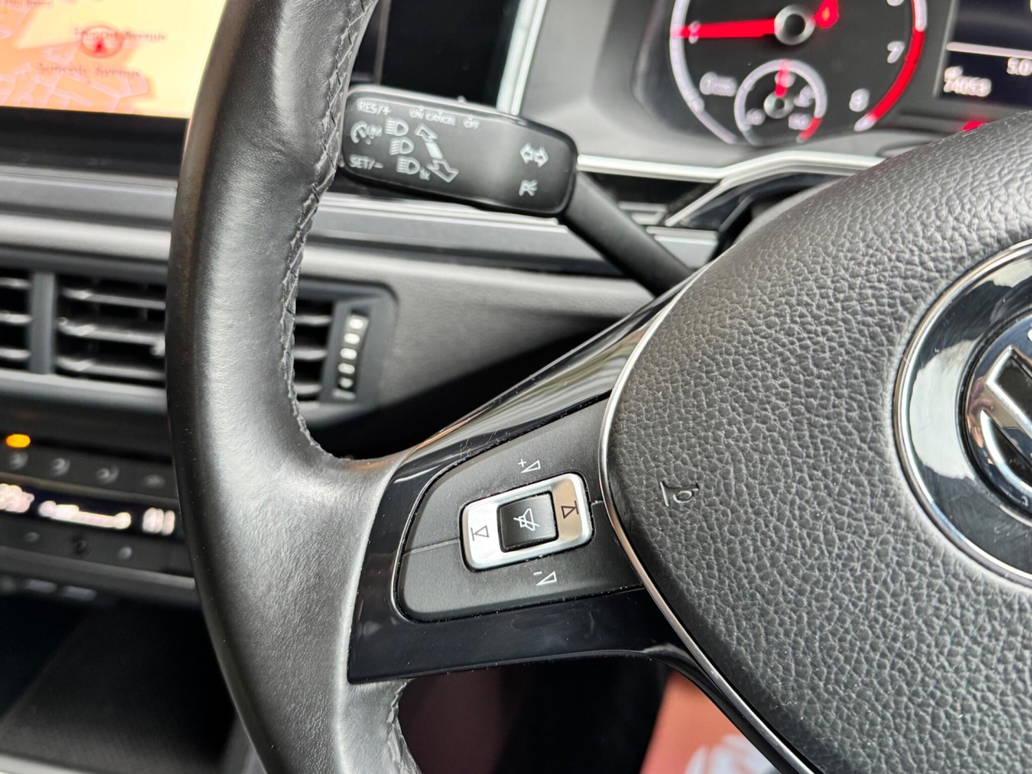 Used Volkswagen Polo 2018 for sale - 76498433: Photo 42