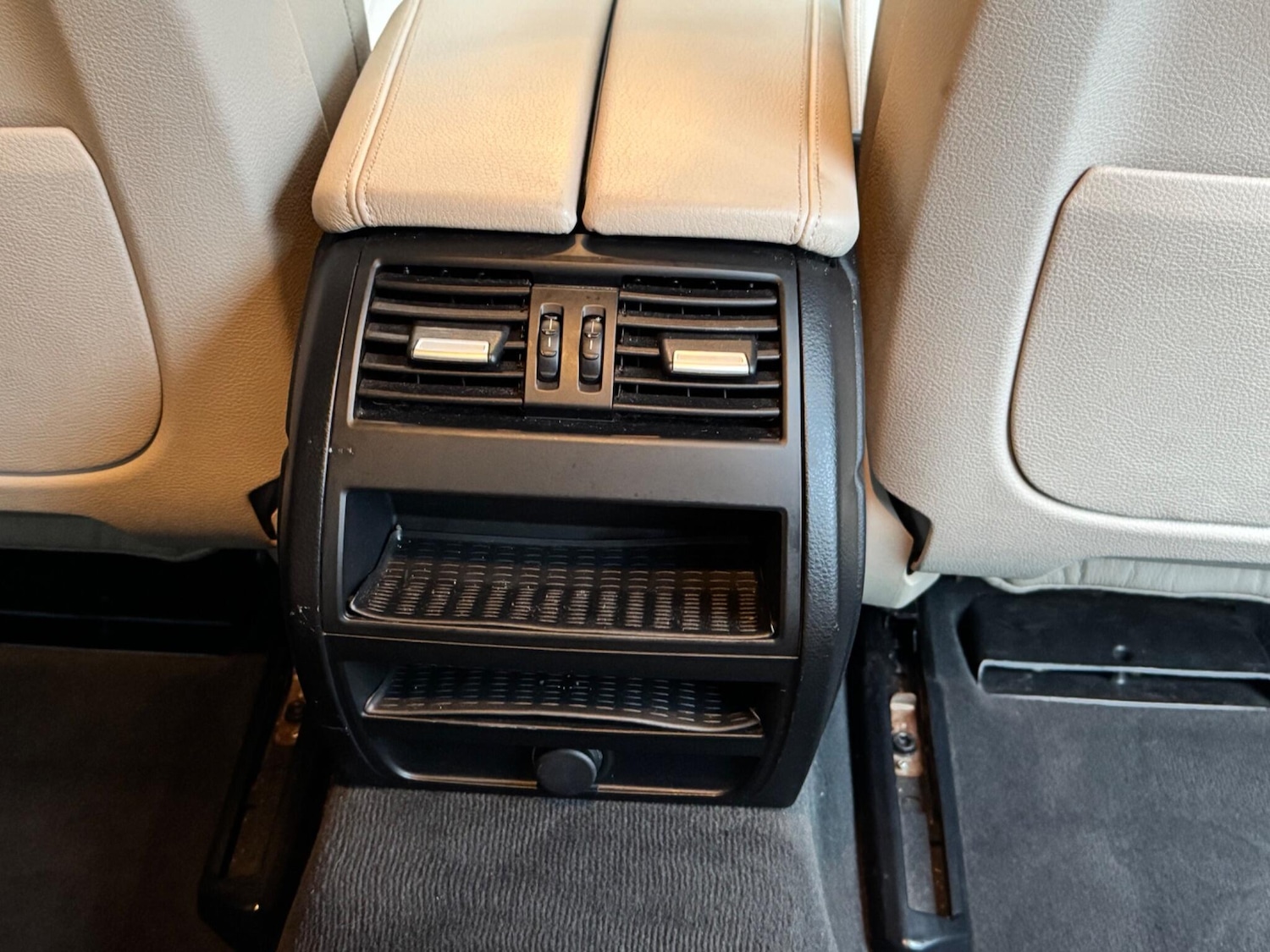 Used BMW 5 Series 2016 for sale - 76326112: Photo 35