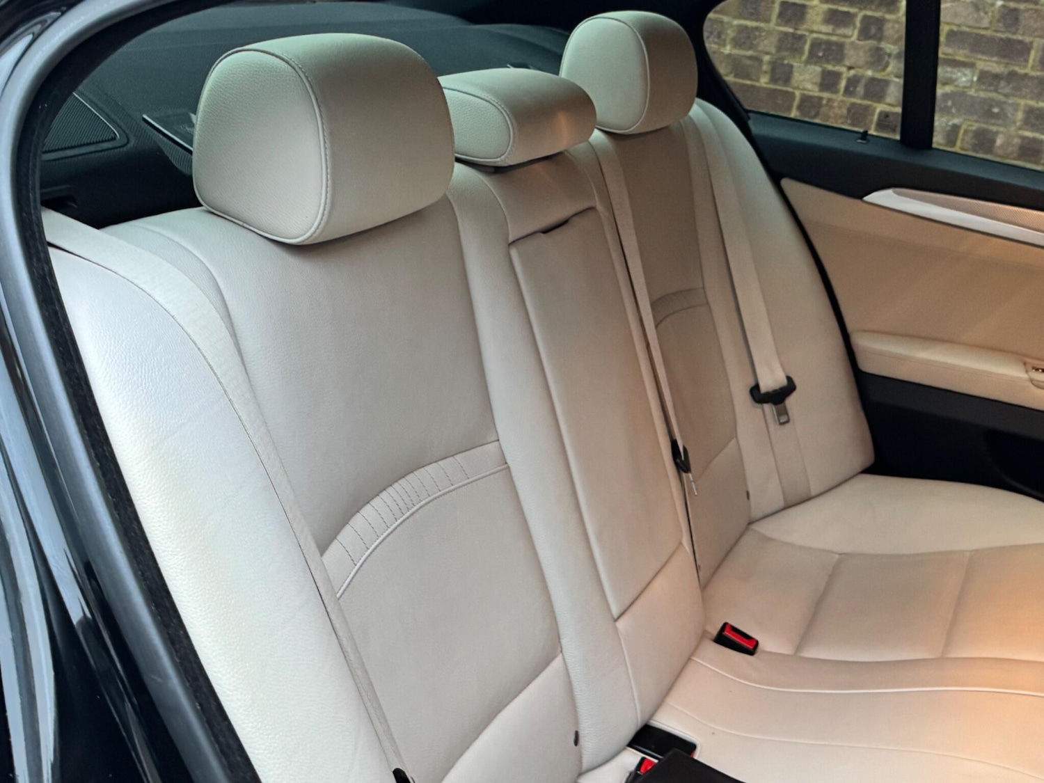 Used BMW 5 Series 2016 for sale - 76326112: Photo 42