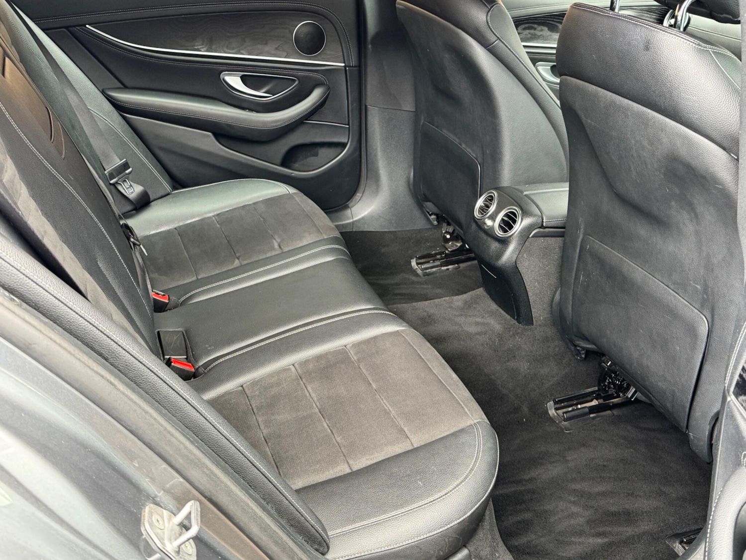 Used Mercedes-Benz E Class 2017 for sale - 76327334: Photo 10