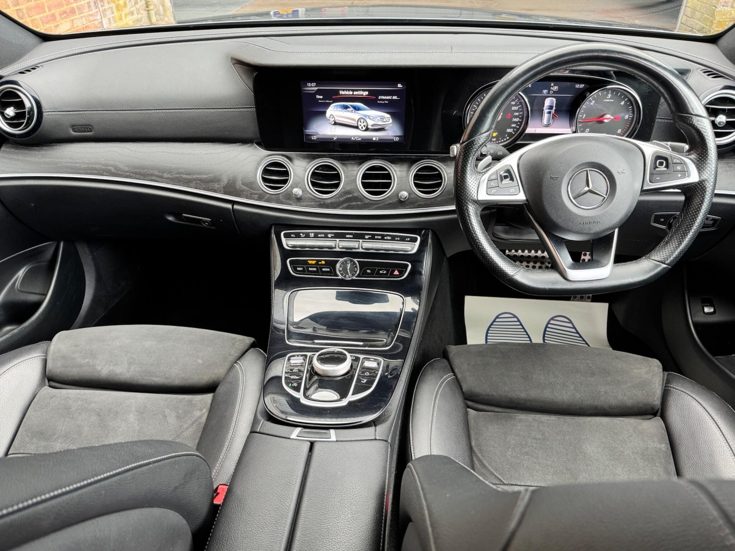 Used Mercedes-Benz E Class 2017 for sale - 76327334: Photo 21