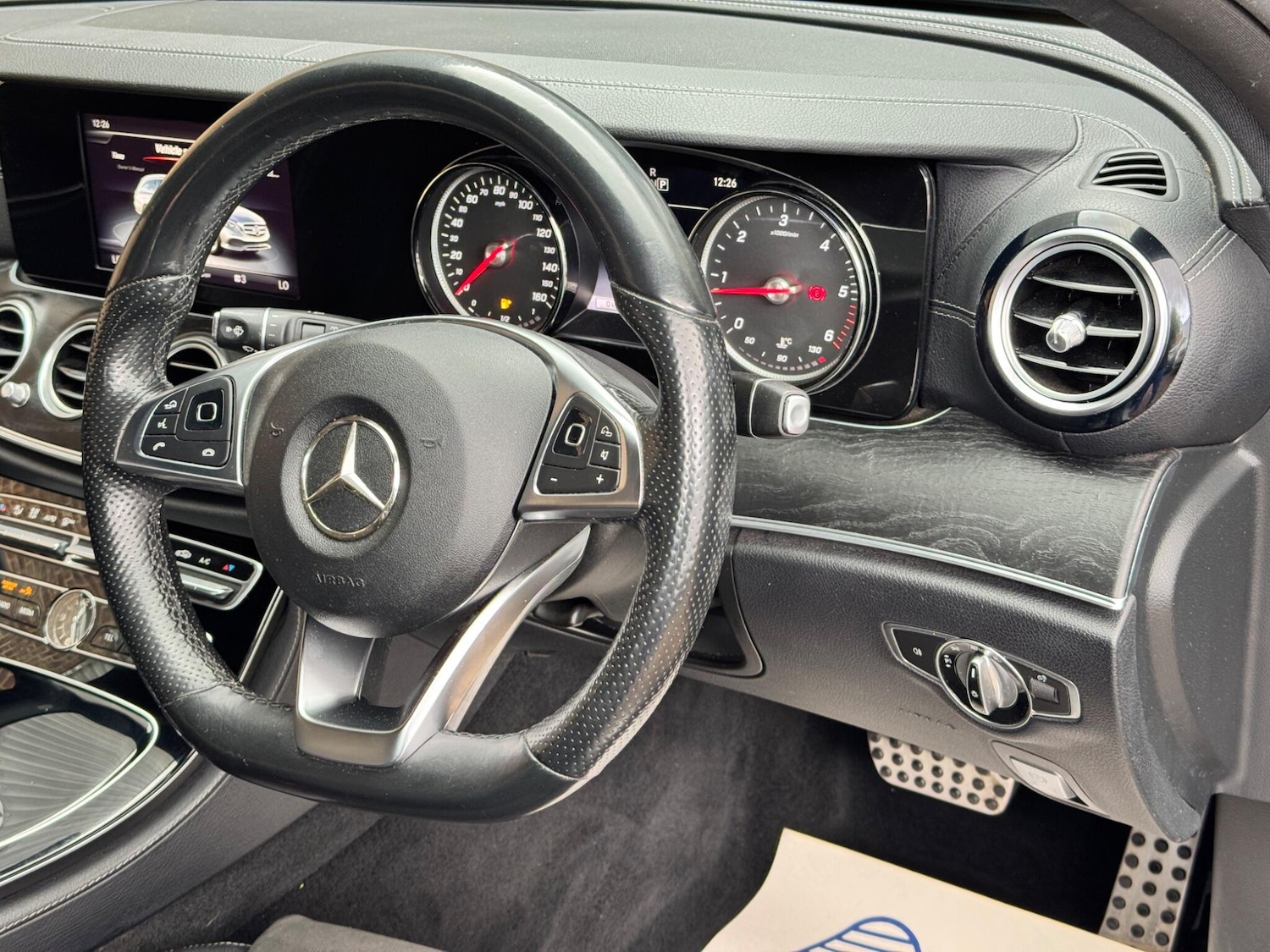Used Mercedes-Benz E Class 2017 for sale - 76327334: Photo 24