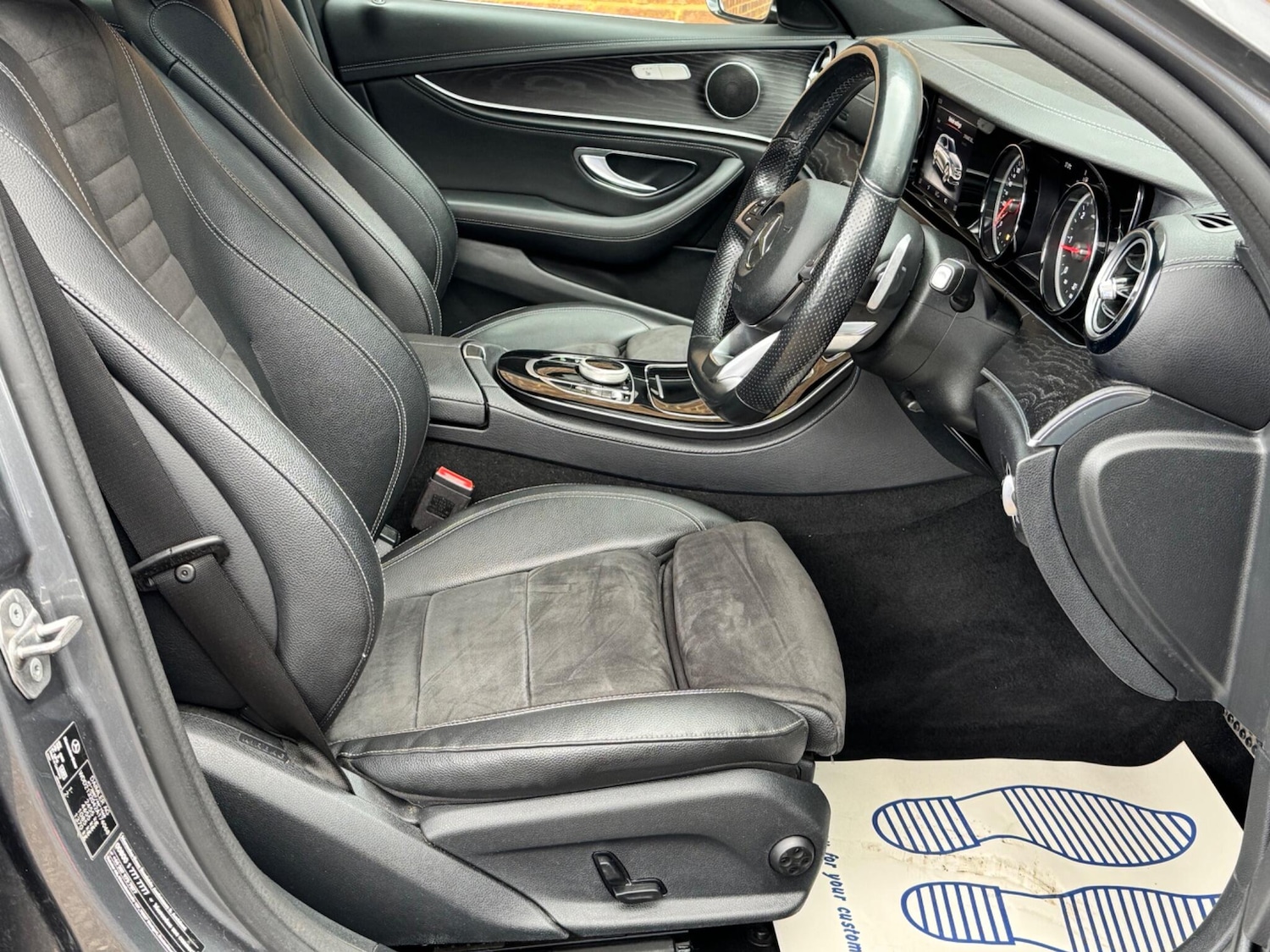 Used Mercedes-Benz E Class 2017 for sale - 76327334: Photo 6