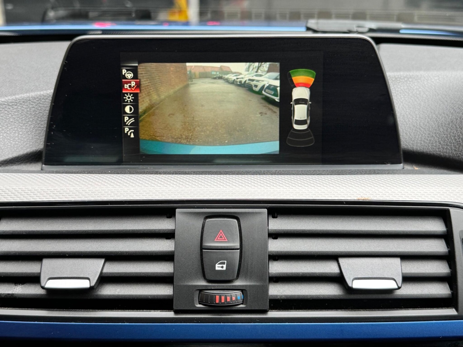 Used BMW 3 Series 2017 for sale - 77320920: Photo 26